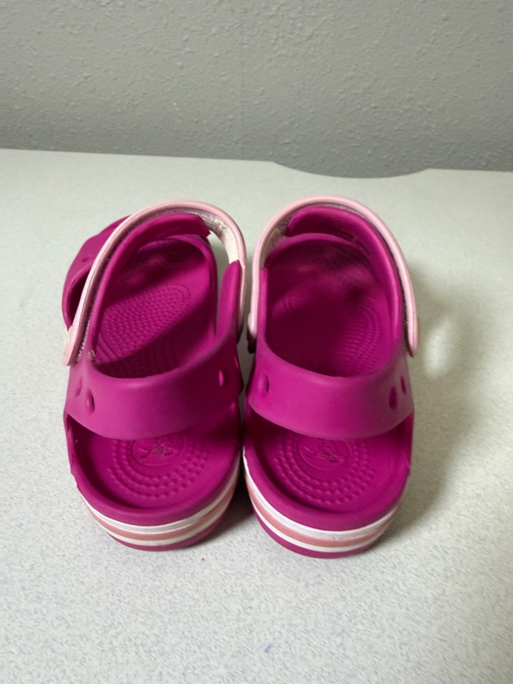 CROCS Kids Hot Pink Sandals with Light Pink Strap - Picture 5 of 7